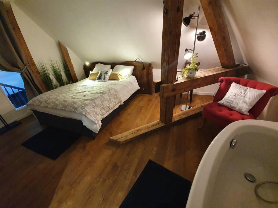 La Tour Du Bois Fleuri Daire Colmar Dış mekan fotoğraf